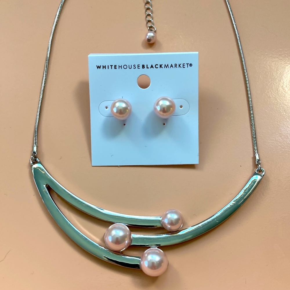 NWT Necklace and Earrings Set Contemporary Chrome and Pink Faux Pearl
